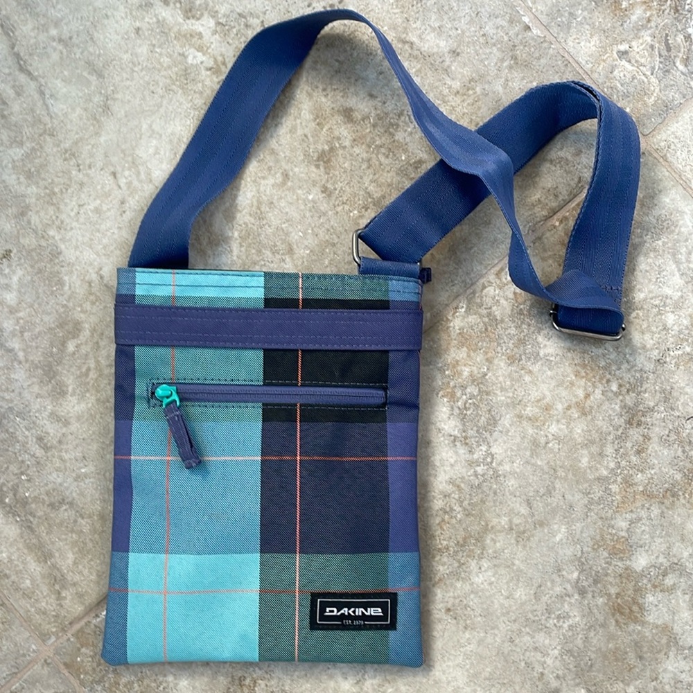 Dakine Crossbody Bag
